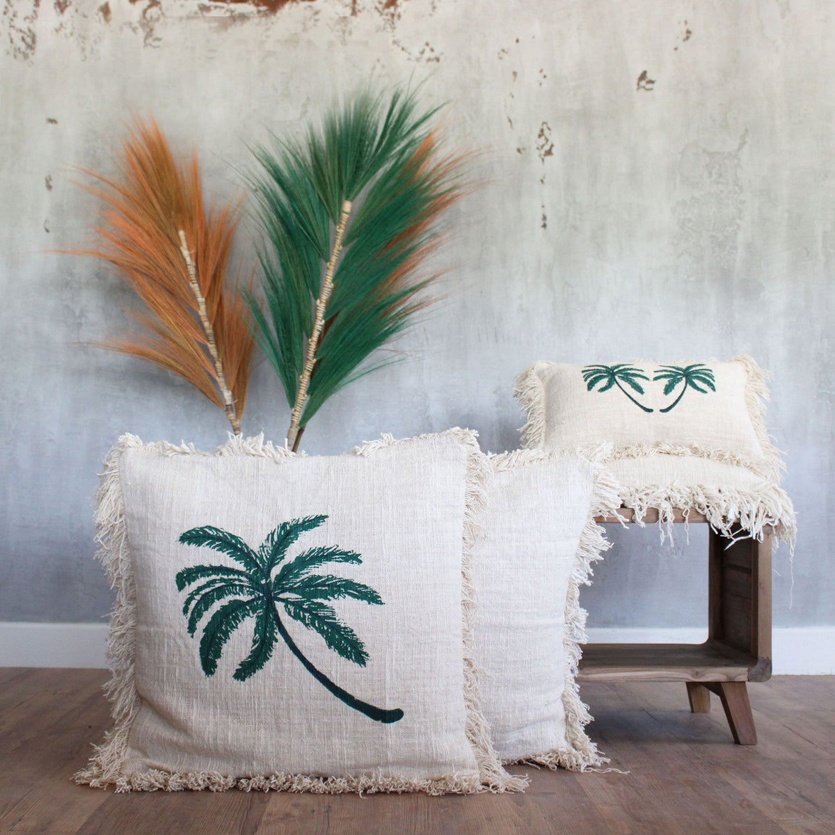1x Linen Cushion 45 x 45 Palm Tree with Fringe