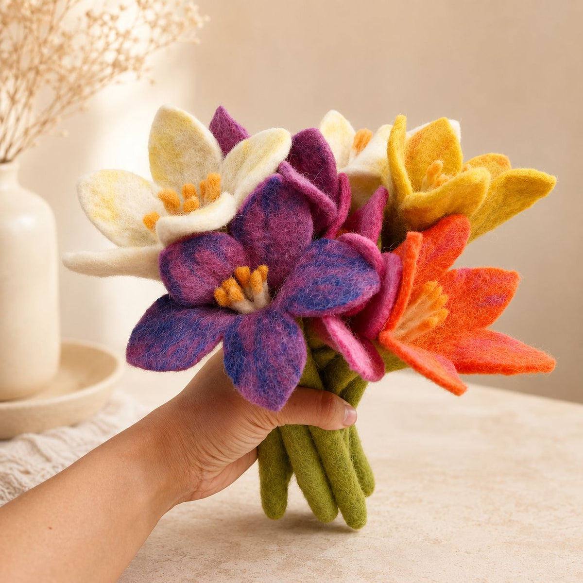 Felt Flowers - Lily (10 assorted colours)